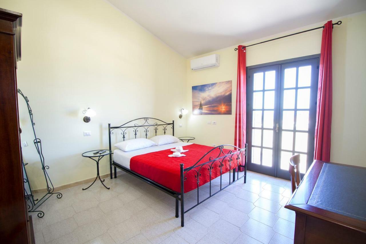 Guest House Capitan Libeccio Tropea Exteriör bild