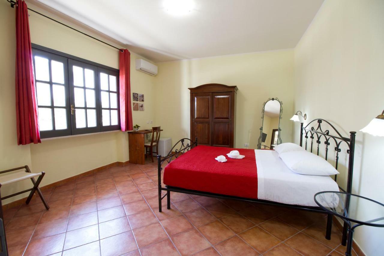 Guest House Capitan Libeccio Tropea Exteriör bild
